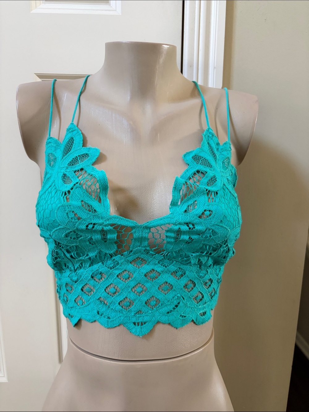 FP One Teal Lace Crochet Bandeau Bralette, med